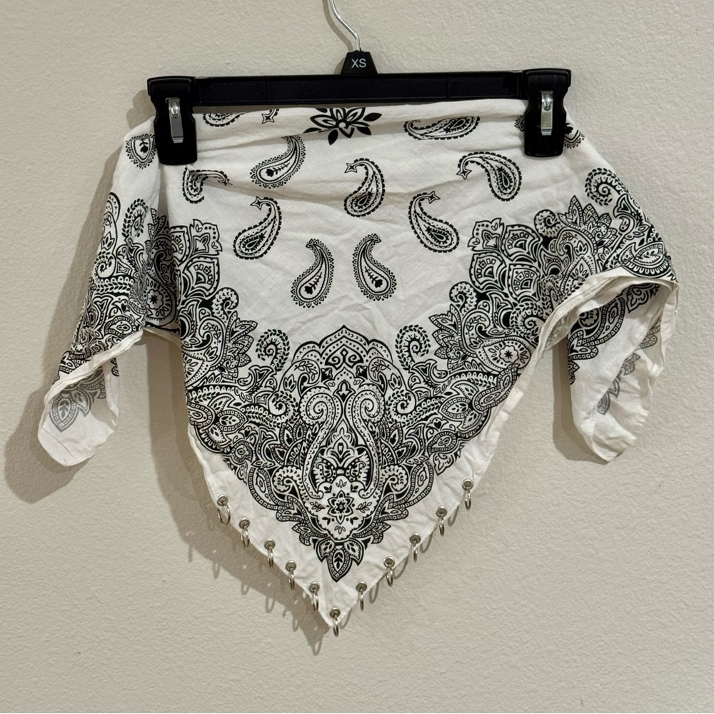 Elegant Black and White Paisley Bandana